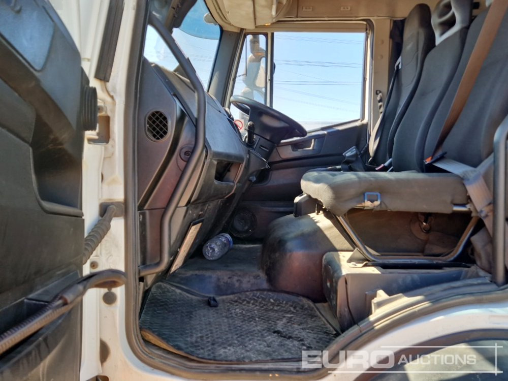 Camião de lona 2018 Iveco 180-250: foto 20