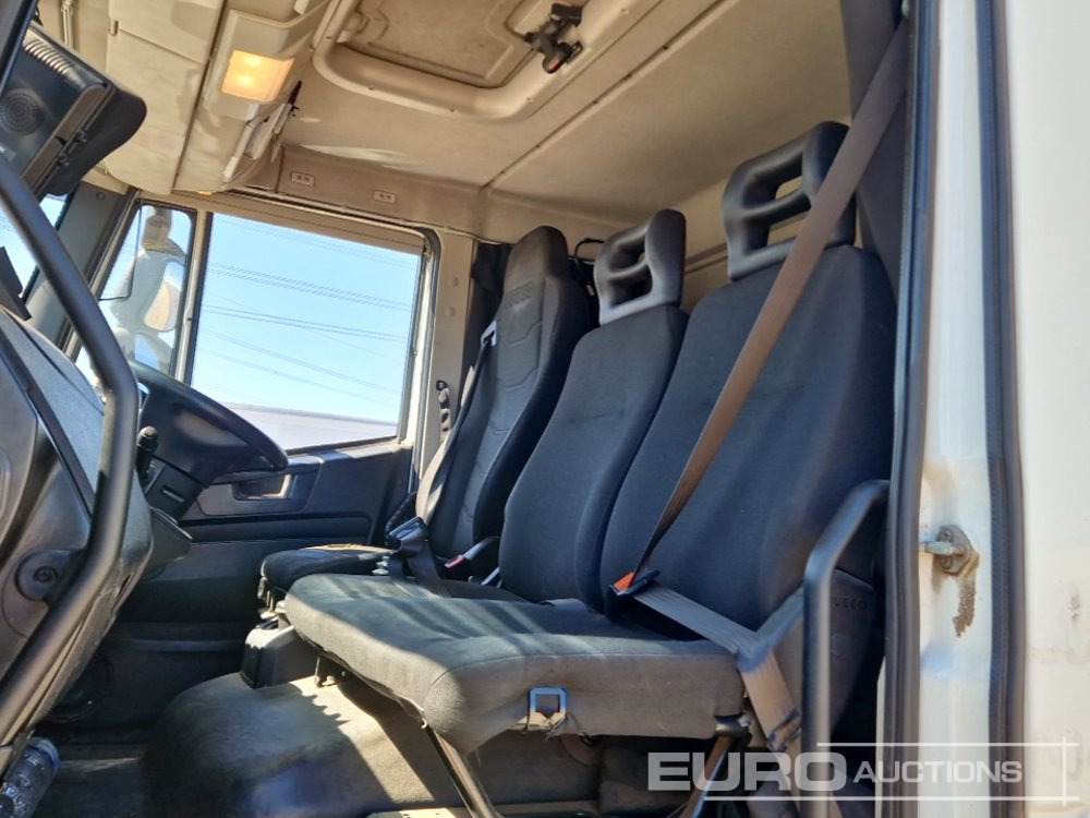 Camião de lona 2018 Iveco 180-250: foto 18