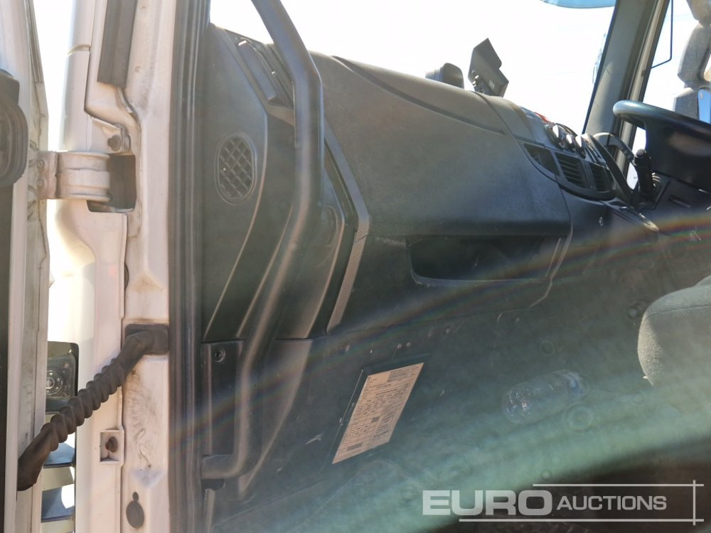 Camião de lona 2018 Iveco 180-250: foto 19