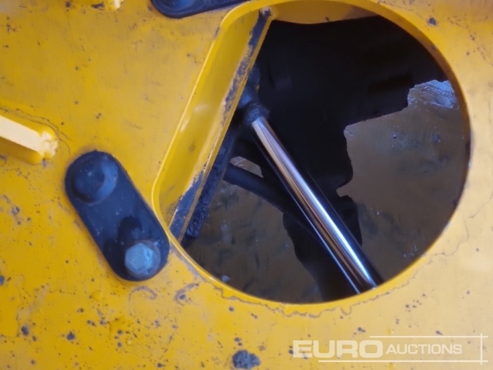 Tombador 2018 Thwaites 3 Ton: foto 17