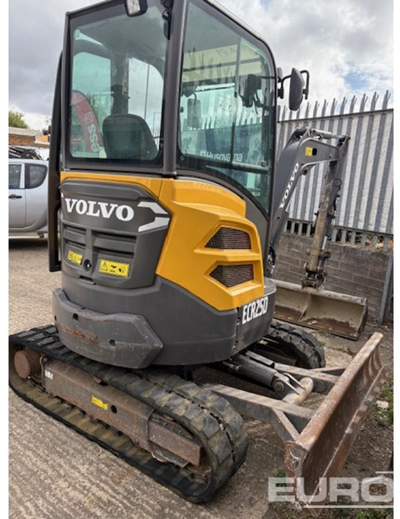 2018 Volvo ECR25D - Mini escavadeira: foto 3 2018 Volvo ECR25D - Mini escavadeira: foto 3