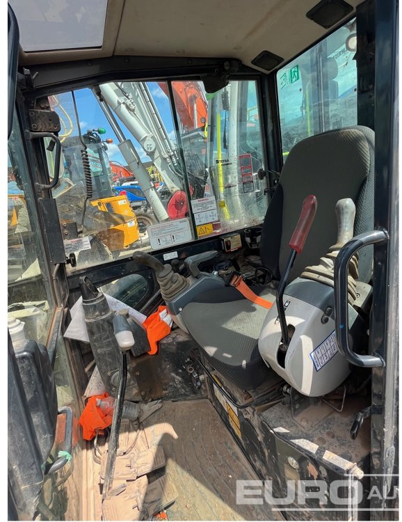 2019 Hitachi ZX26U-5A CR - Mini escavadeira: foto 5 2019 Hitachi ZX26U-5A CR - Mini escavadeira: foto 5