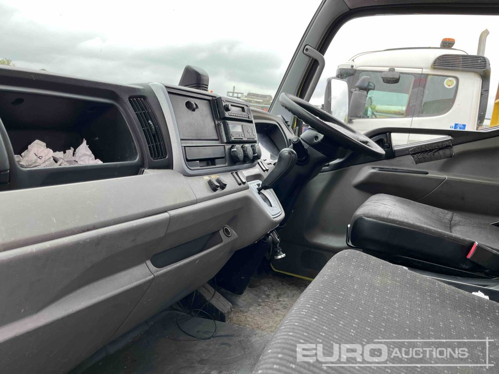 Camião de caixa aberta/ Plataforma para transporte de máquinas pesadas 2019 Mitsubishi Fuso Canter: foto 6