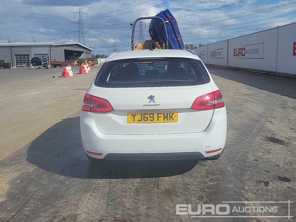 2019 Peugeot 308 - Automóvel: foto 4 2019 Peugeot 308 - Automóvel: foto 4
