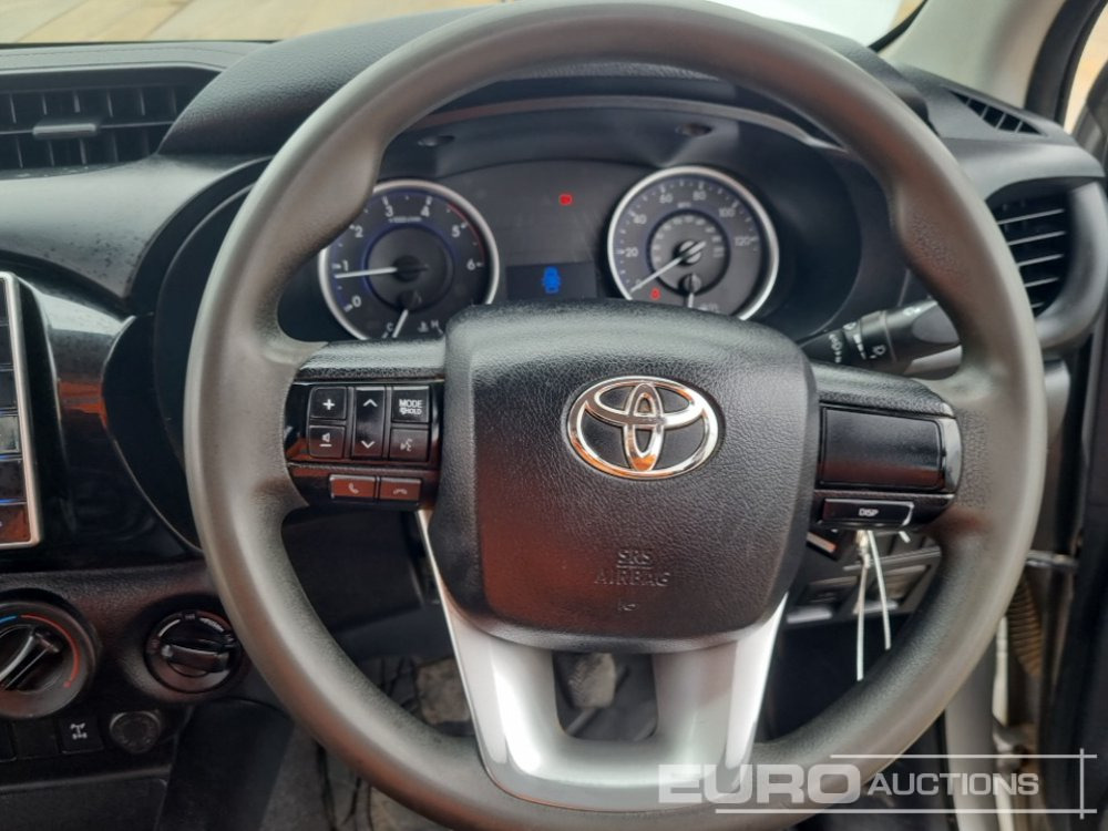 Pick-up 2019 Toyota Hilux: foto 36