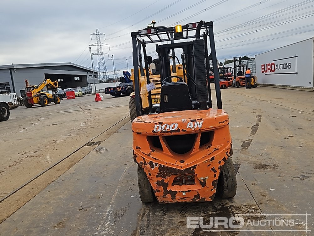 2020 Doosan D30GP - Empilhador: foto 4 2020 Doosan D30GP - Empilhador: foto 4