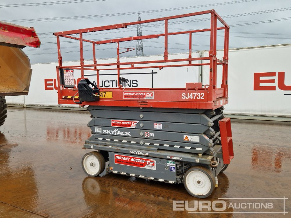 2020 SkyJack SJ4732
SJ16 - Plataforma de Tijera/ Plataforma de tesoura: foto 3 2020 SkyJack SJ4732
SJ16 - Plataforma de Tijera/ Plataforma de tesoura: foto 3