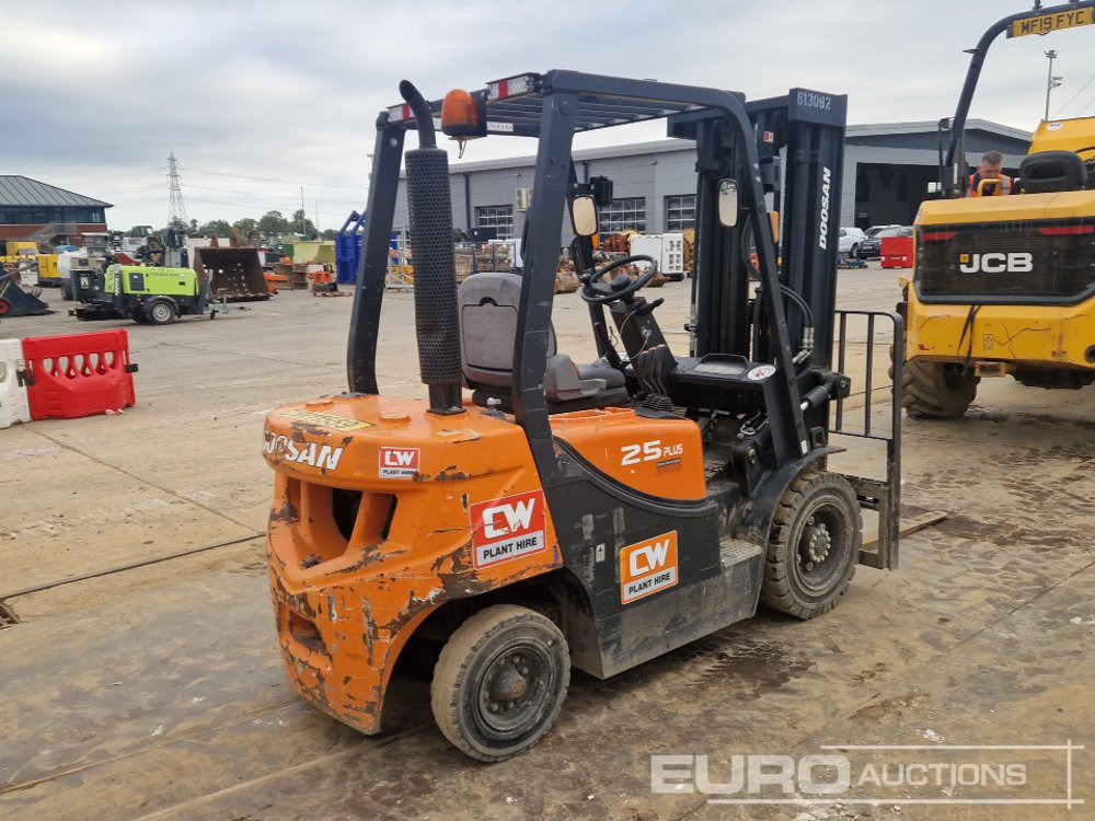 2021 Doosan D25GP - Empilhador: foto 5 2021 Doosan D25GP - Empilhador: foto 5