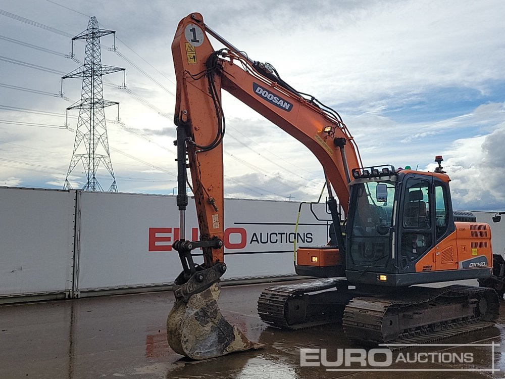 2021 Doosan DX140LC-5 - Escavadora de rastos: foto 1 2021 Doosan DX140LC-5 - Escavadora de rastos: foto 1