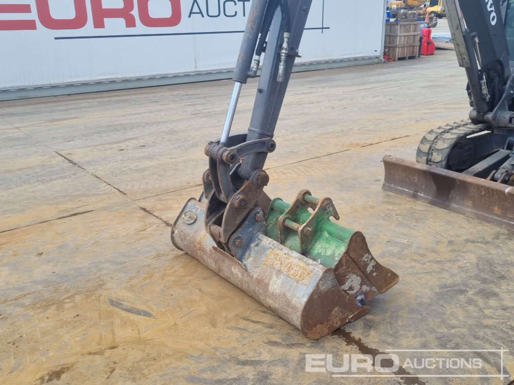 Mini escavadeira 2021 Volvo ECR25D: foto 16