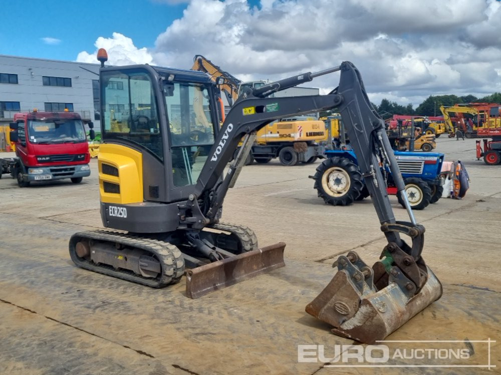 Mini escavadeira 2021 Volvo ECR25D: foto 7