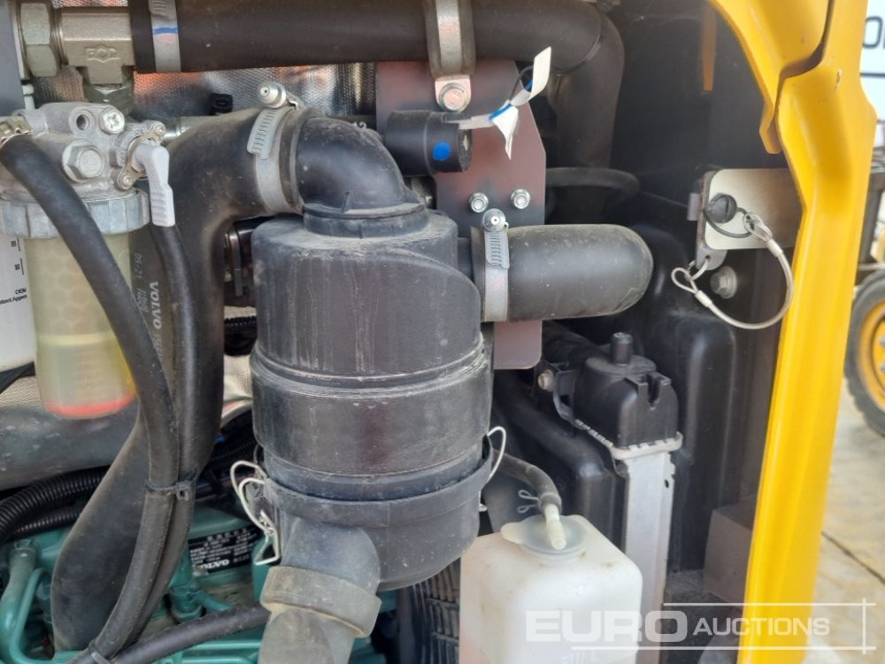 Mini escavadeira 2021 Volvo ECR25D: foto 27