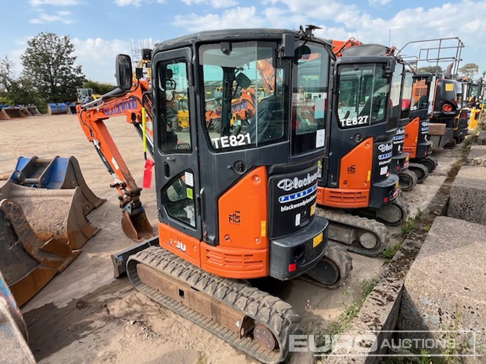 2022 Hitachi ZX26U-6 YLR - Mini escavadeira: foto 2 2022 Hitachi ZX26U-6 YLR - Mini escavadeira: foto 2