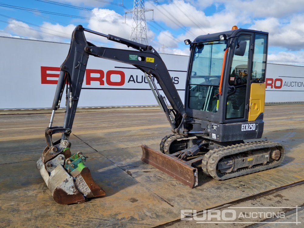 2022 Volvo ECR25D - Mini escavadeira: foto 1 2022 Volvo ECR25D - Mini escavadeira: foto 1