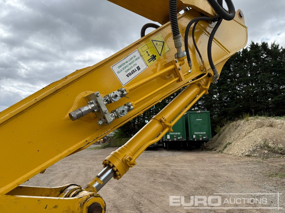 Escavadora de rastos 2023 Komatsu PC210LC-11E0: foto 16