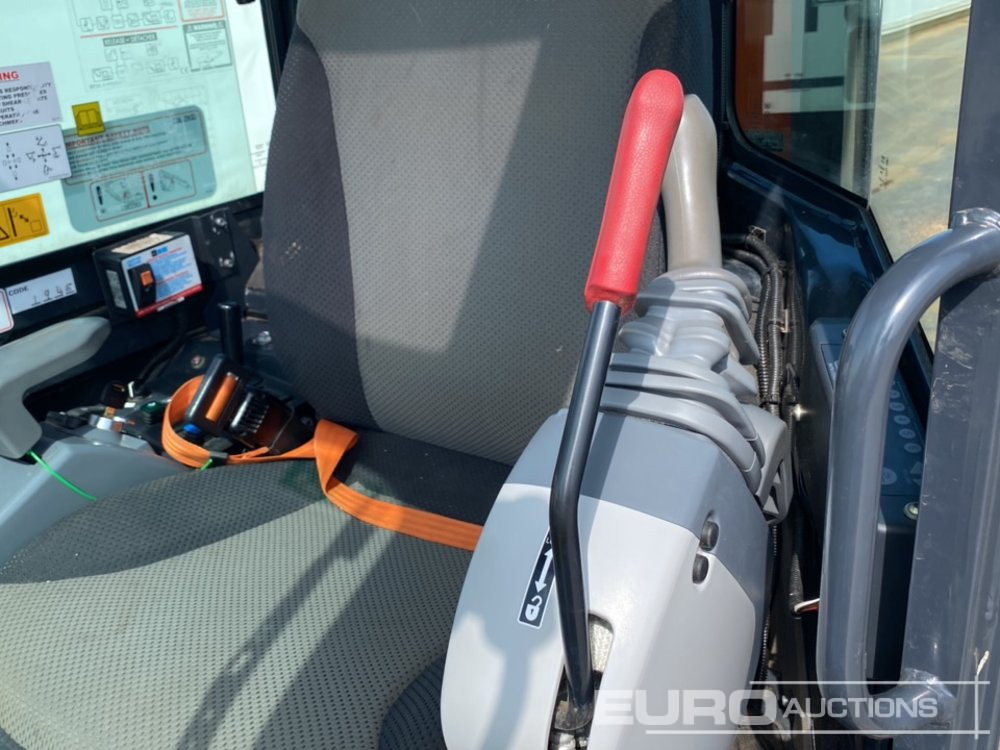 Mini escavadeira 2024 Hitachi ZX26U-6 CLR: foto 30