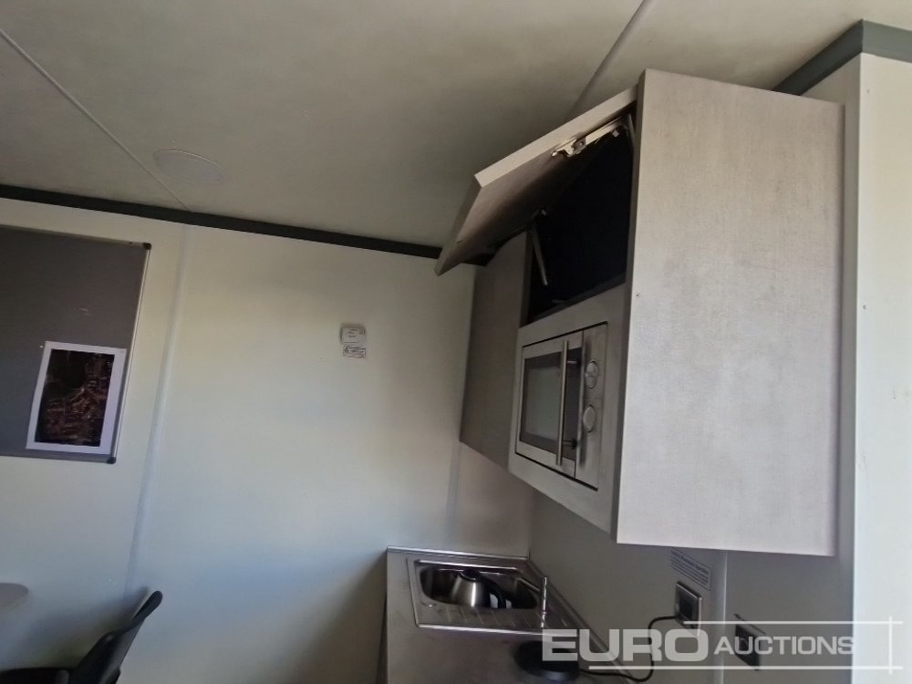 Contentor marítimo 22' x 9' Welfare Unit, Drying Room, W/C, 6kVA Stephill Generator (Cannot Be Reconsigned): foto 13