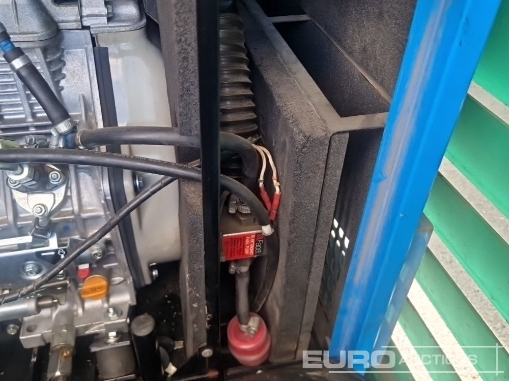 Contentor marítimo 22' x 9' Welfare Unit, Drying Room, W/C, 6kVA Stephill Generator (Cannot Be Reconsigned): foto 24