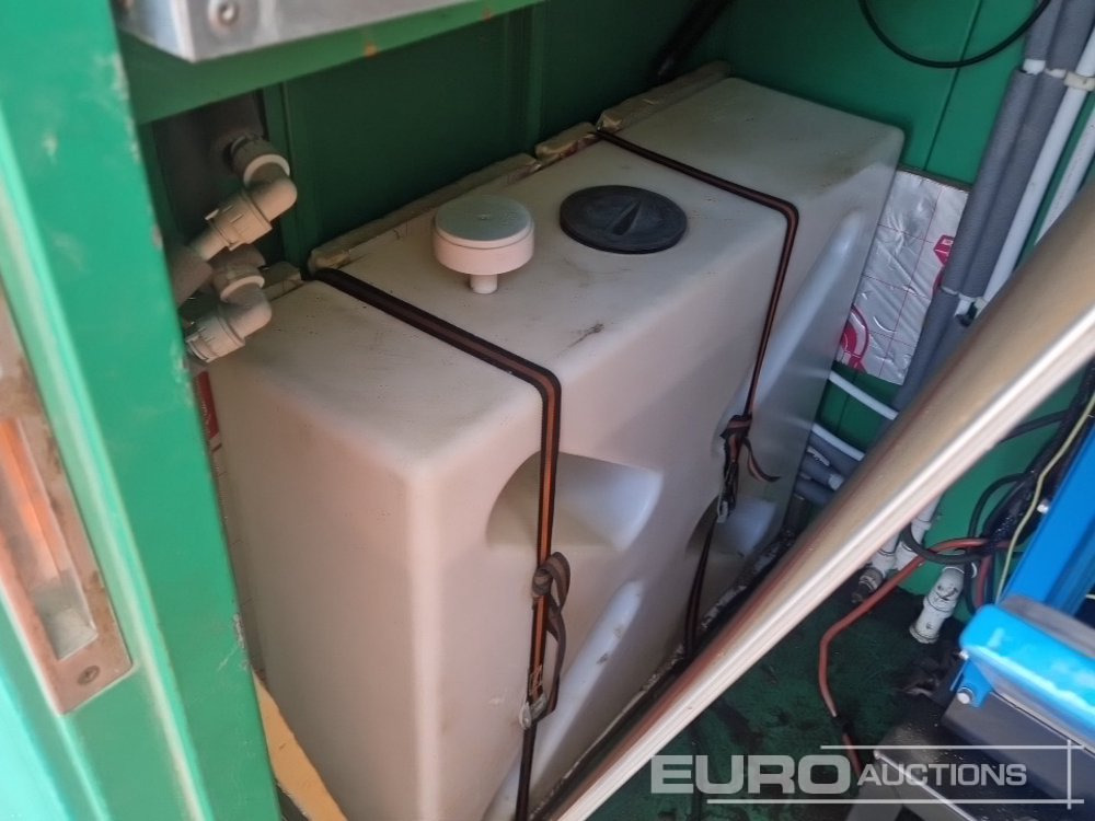 Contentor marítimo 22' x 9' Welfare Unit, Drying Room, W/C, 6kVA Stephill Generator (Cannot Be Reconsigned): foto 32