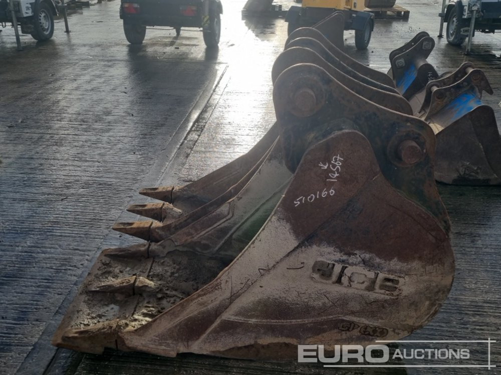 24", 18" Digging Bucket 65mm Pin to suit 13 Ton Excavator - Balde: foto 2 24", 18" Digging Bucket 65mm Pin to suit 13 Ton Excavator - Balde: foto 2