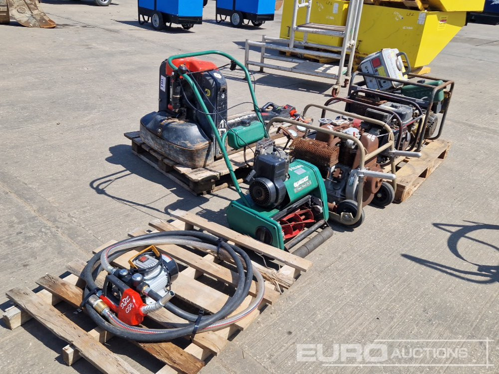 240Volt Fuel Pump & Nozzle, Qualcast Petrol Walk Behind Mower, Lister Petter Petrol Water Pump, Selection of Generators (Spares), Electric Pallet Truck (Spares) - Equipamento de construção: foto 5 240Volt Fuel Pump & Nozzle, Qualcast Petrol Walk Behind Mower, Lister Petter Petrol Water Pump, Selection of Generators (Spares), Electric Pallet Truck (Spares) - Equipamento de construção: foto 5
