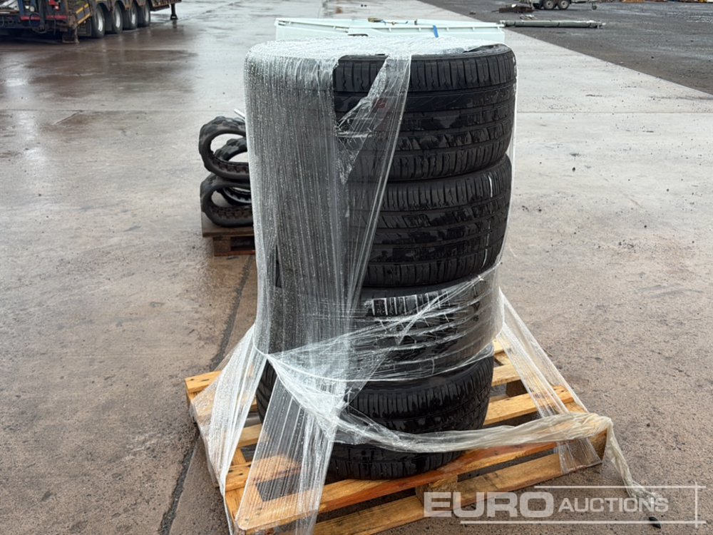 285/35ZR22 Tyres (4 of) - Pneu: foto 1 285/35ZR22 Tyres (4 of) - Pneu: foto 1
