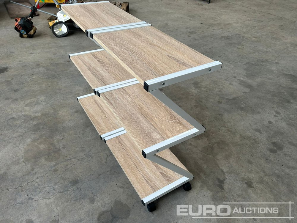 3 Tier Shelving Unit (2 of) - Equipamento de construção: foto 4 3 Tier Shelving Unit (2 of) - Equipamento de construção: foto 4