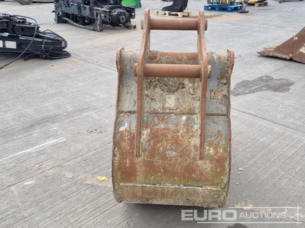 30" Digging Bucket 65mm Pin to suit 13 Ton Excavator - Balde: foto 4 30" Digging Bucket 65mm Pin to suit 13 Ton Excavator - Balde: foto 4