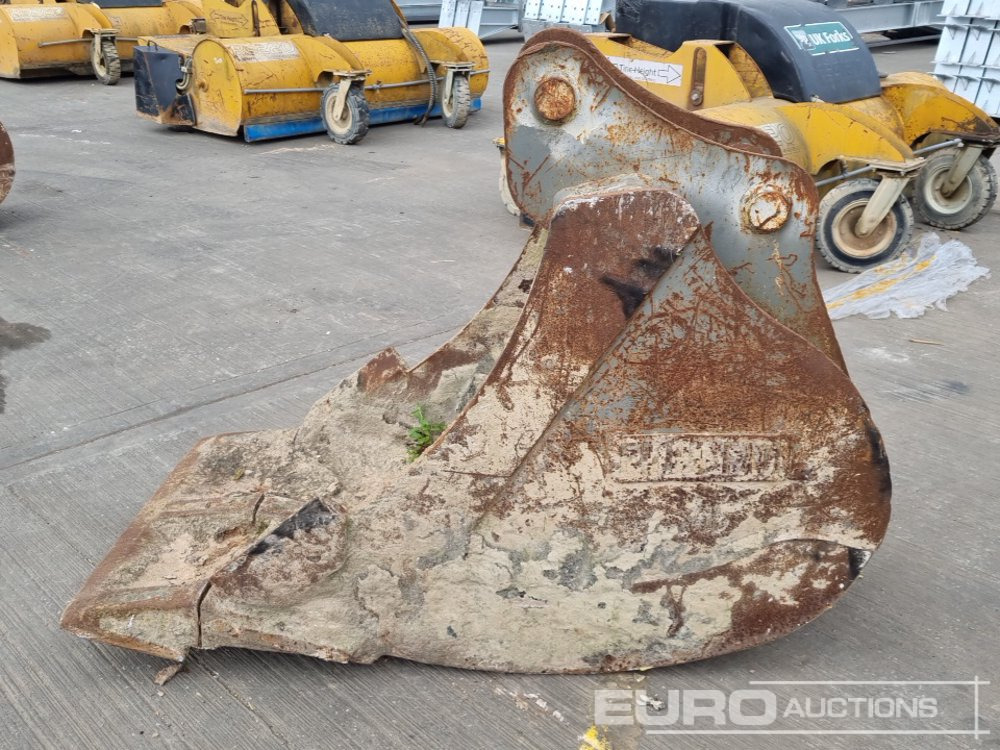30" Digging Bucket 65mm Pin to suit 13 Ton Excavator - Balde: foto 2 30" Digging Bucket 65mm Pin to suit 13 Ton Excavator - Balde: foto 2