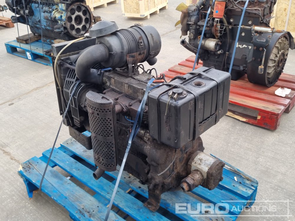 4 Cylinder Engine - Motor: foto 3 4 Cylinder Engine - Motor: foto 3