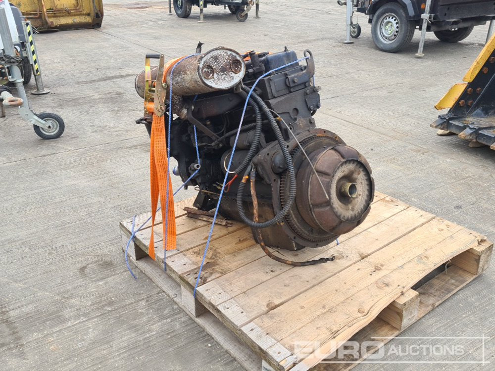 4 Cylinder Engine - Motor: foto 3 4 Cylinder Engine - Motor: foto 3