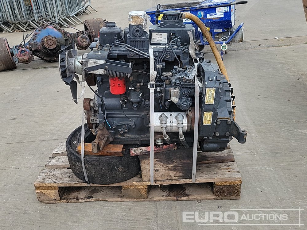 4 Cylinder Engine - Motor: foto 2 4 Cylinder Engine - Motor: foto 2