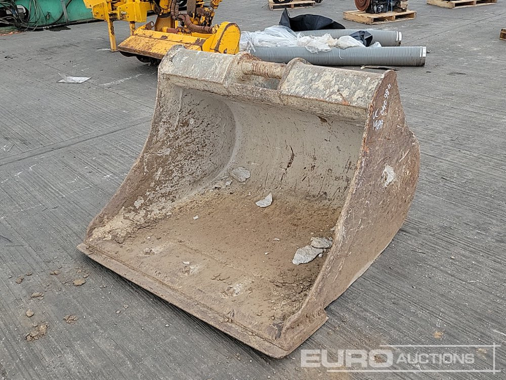 48" Scoop Bucket 65mm Pin to suit 13 Ton Excavator - Balde: foto 1 48" Scoop Bucket 65mm Pin to suit 13 Ton Excavator - Balde: foto 1