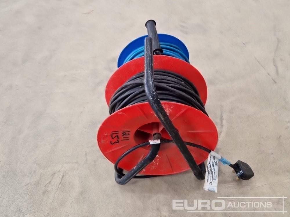 50m & 25m Extension Lead (2 of) - Equipamento de construção: foto 2 50m & 25m Extension Lead (2 of) - Equipamento de construção: foto 2