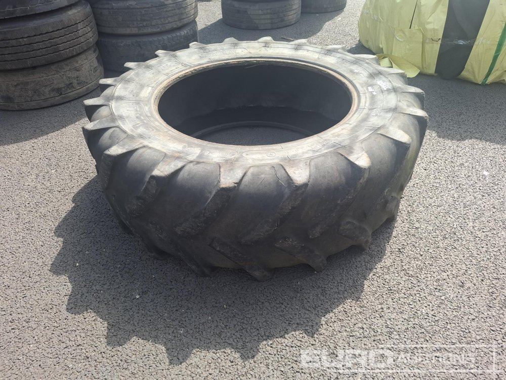 520/70R38 Tyre - Pneu: foto 1 520/70R38 Tyre - Pneu: foto 1
