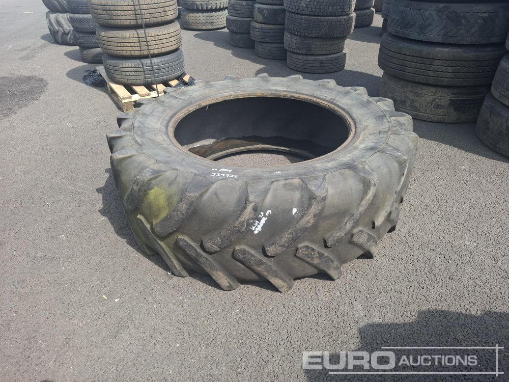 520/70R38 Tyre - Pneu: foto 2 520/70R38 Tyre - Pneu: foto 2