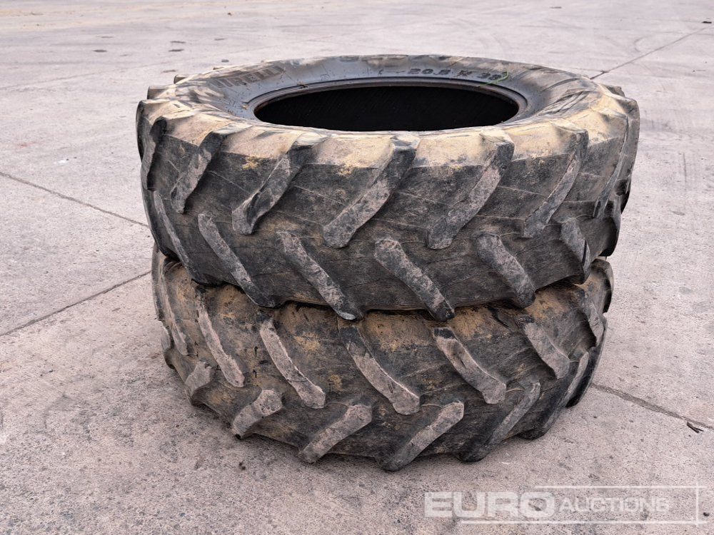 520/85 R38 Tractor Tyres (2 of) - Pneu: foto 2 520/85 R38 Tractor Tyres (2 of) - Pneu: foto 2