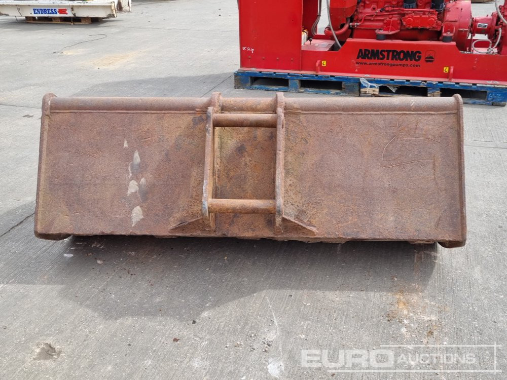 72" Ditching Bucket 55mm Pin to suit 8-10 Ton Excavator - Balde: foto 4 72" Ditching Bucket 55mm Pin to suit 8-10 Ton Excavator - Balde: foto 4