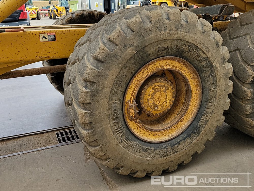 Caminhão articulado Bell B30D: foto 13
