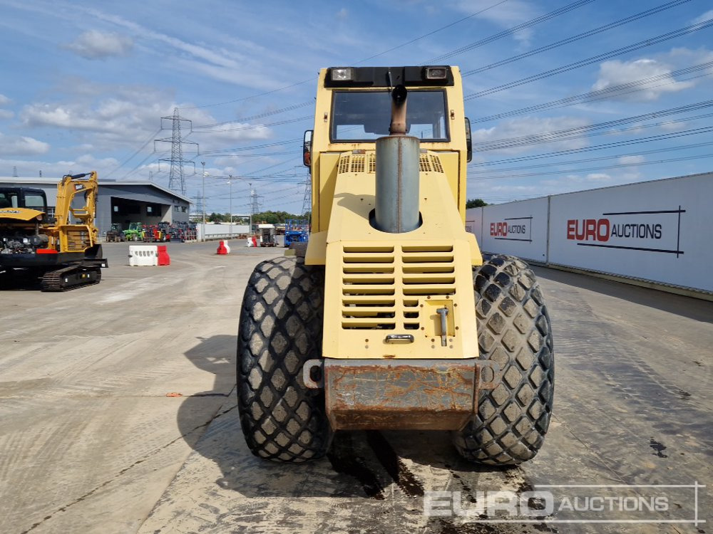 Bomag BW211D-3 - Rolo: foto 4 Bomag BW211D-3 - Rolo: foto 4