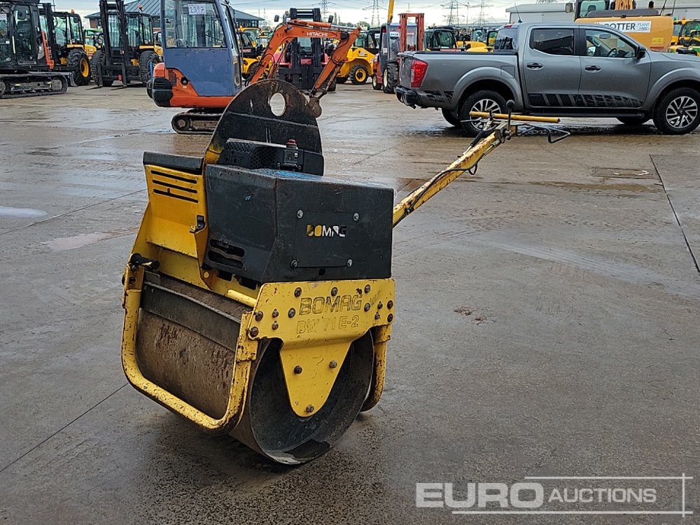 Bomag BW71E-2 - Máquina de asfalto: foto 1 Bomag BW71E-2 - Máquina de asfalto: foto 1