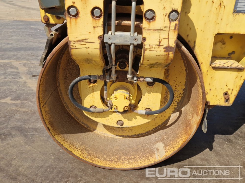 Rolo Bomag
Bomag Roller

Bomag Roller

 BW138AD: foto 11