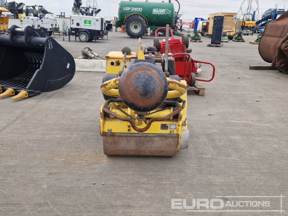 Bomag Double Drum Vibrating Pedestrian Roller - Máquina de asfalto: foto 4 Bomag Double Drum Vibrating Pedestrian Roller - Máquina de asfalto: foto 4