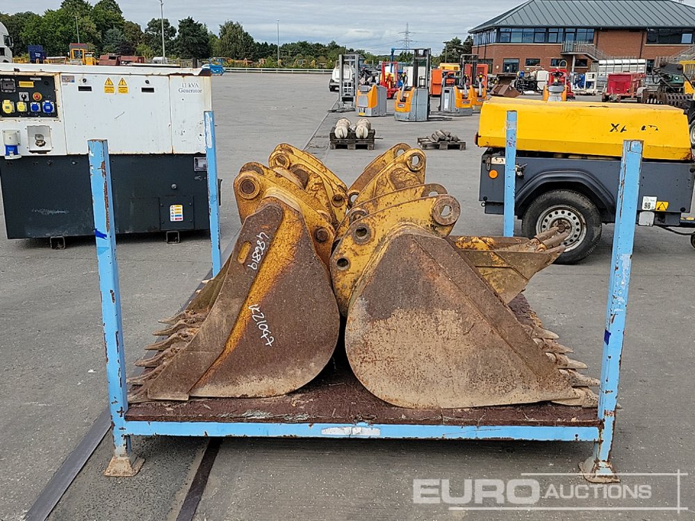 CAT 36", 30", 24", 18", 12" Digging Bucket 50mm Pin 6-8 Ton Excavator, Stillage - Balde: foto 2 CAT 36", 30", 24", 18", 12" Digging Bucket 50mm Pin 6-8 Ton Excavator, Stillage - Balde: foto 2