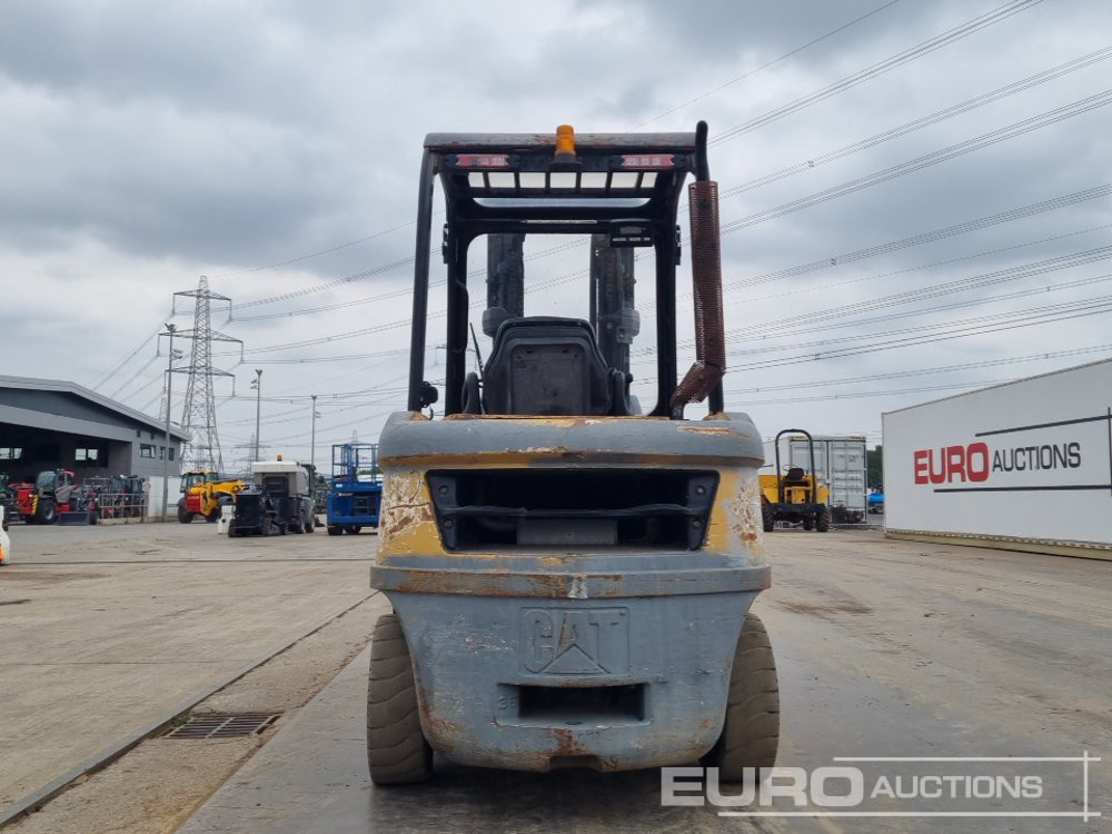 CAT DP35N - Empilhador: foto 4 CAT DP35N - Empilhador: foto 4