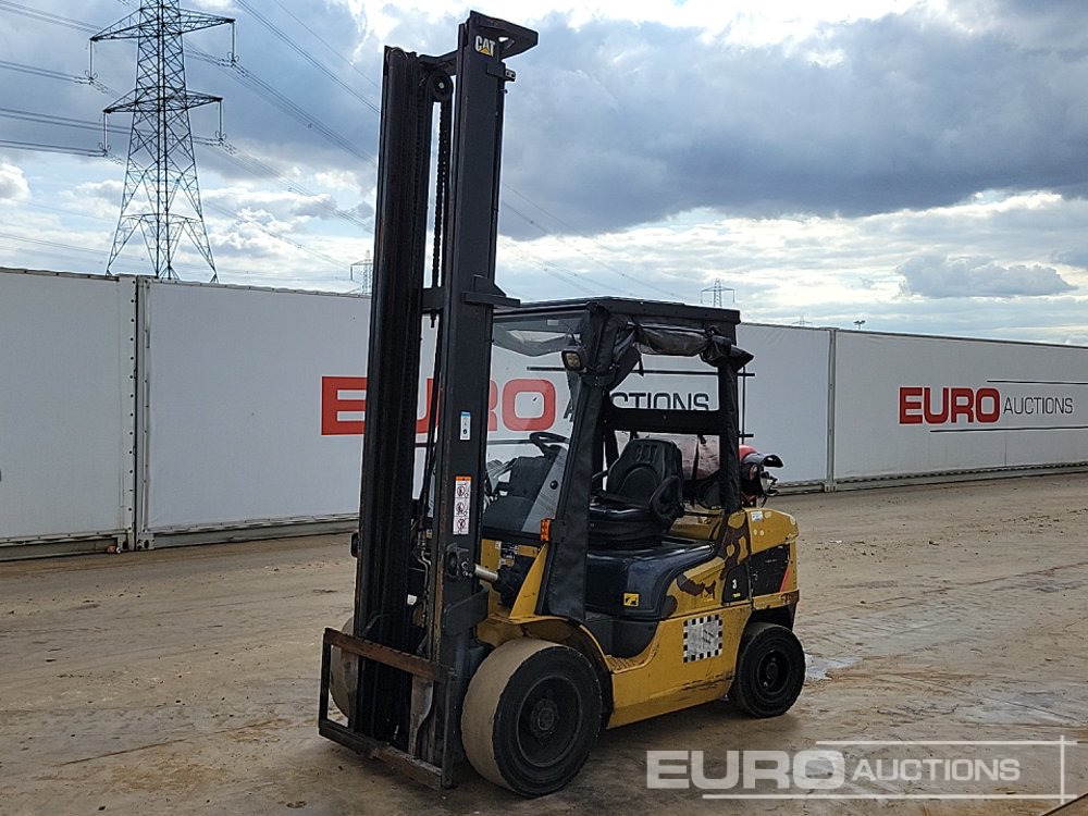 CAT GP35NT - Empilhador: foto 1 CAT GP35NT - Empilhador: foto 1