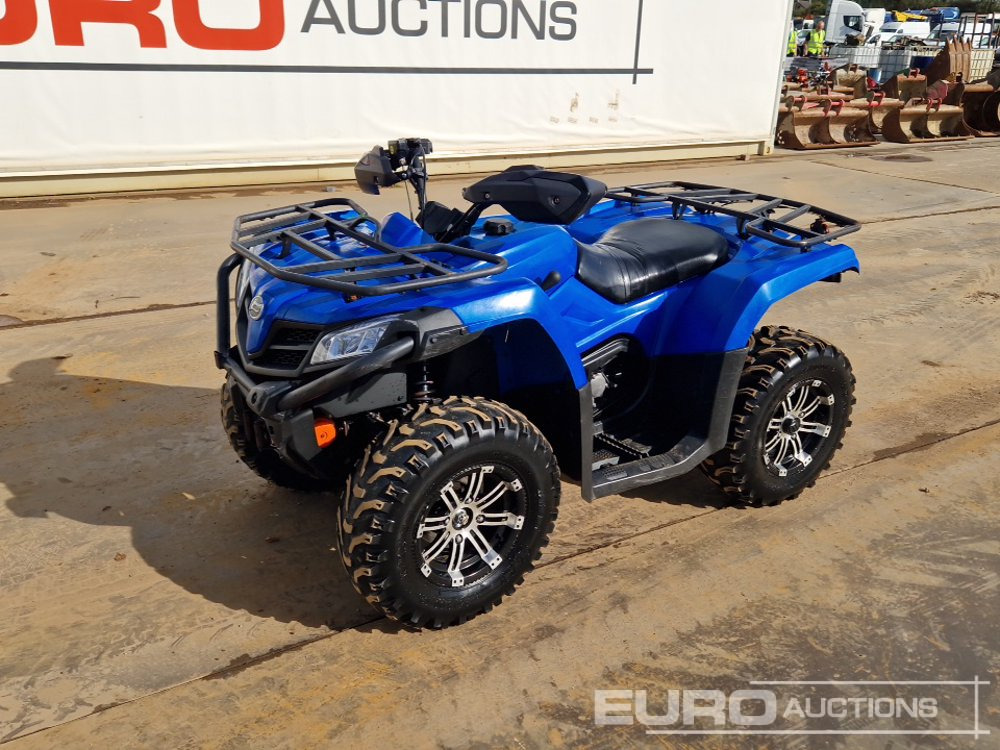 CFMoto 4WD Petrol Quad Bike - Quadriciclo: foto 1 CFMoto 4WD Petrol Quad Bike - Quadriciclo: foto 1