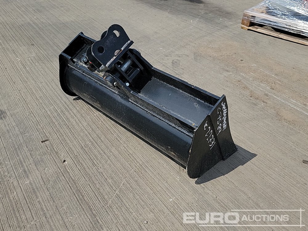 Captok 32" Hydraulic Tilting Bucket 25mm Pin to suit Mini Excavator - Balde: foto 5 Captok 32" Hydraulic Tilting Bucket 25mm Pin to suit Mini Excavator - Balde: foto 5