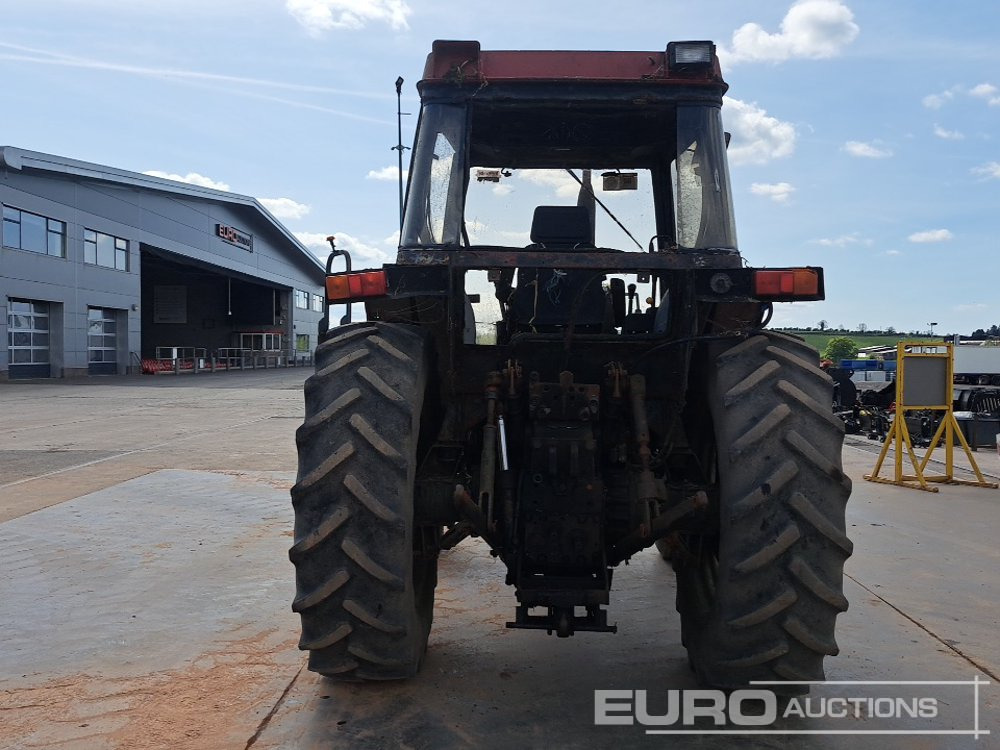 Case International 856XL - Trator: foto 4 Case International 856XL - Trator: foto 4