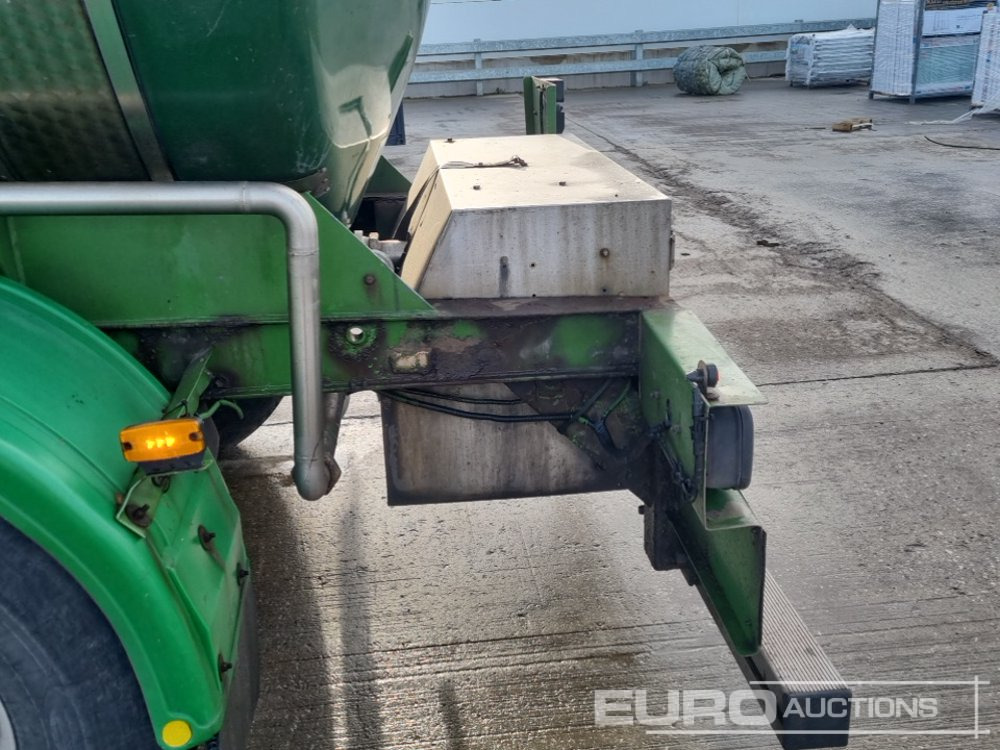 Semi-reboque cisterna Clayton Tri Axle Stainless Steel Tanker Trailer, Front Lift Axle: foto 26